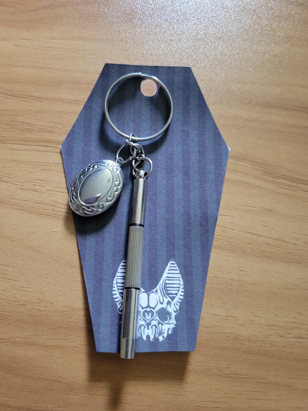 💀NEW💀Hand Crafted Silver-tone Keychain with Locket and Tool Charm